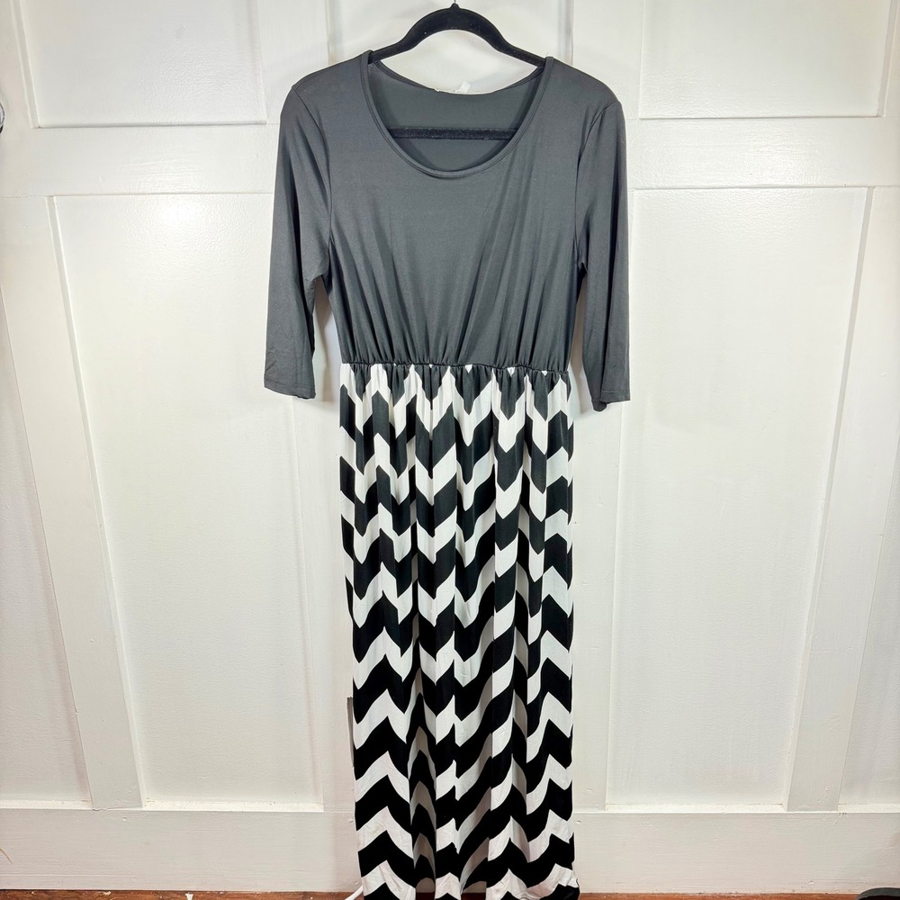 ANGVNS Womens Chevron Print Maxi Dress Charcoal Grey Black White Long Sleeve NEW